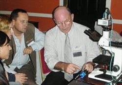 NanoSight Founder & CTO, Bob Carr, shows users how NTA works .   